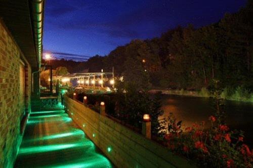 Hotel Val De La Cascade Stavelot Exterior photo